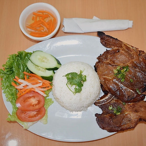 C2. Charbroiled Pork Chop on Steamed Broken Rice